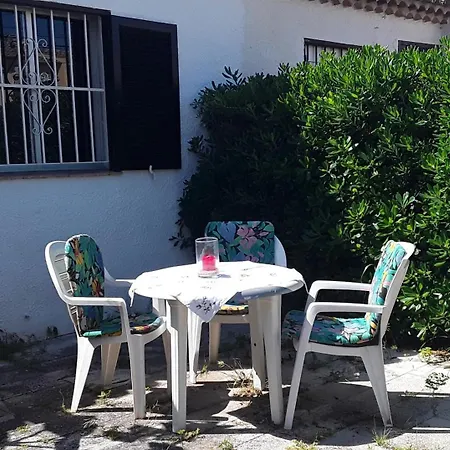 In Meeresnaehe, Privater Pool, Garten Und Kostenlose Fahrraeder